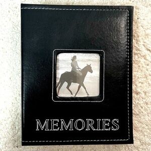 Sixtrees 'Memories' Imitation Leather w/White Stitch Photo Album 4" x 6"